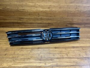 2018-2021 Volkswagen Tiguan AD1 Radiator Grille Complete Satin Black OEM