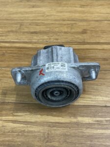 2018-2023 Jaguar F-Pace Engine Right Frame Mount Bracket OEM JK836A002EA OEM