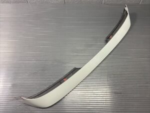2018-2023 Volkswagen Tiguan Rear Trunk Lid SpOiler Pure White OEM *NOTE*