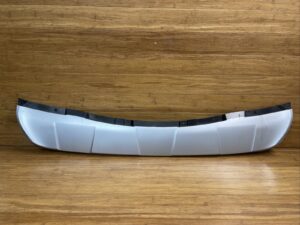 2019-2022 BMW G07 X7 Front Lower Bumper Valance Spoiler 7449677 OEM *NOTE*