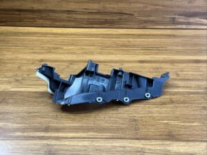 2019-2025 BMW X7 G07 Front Right Firewall Bracket Mount 61139866392 OEM