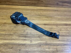 2019-2025 Volvo XC40 T4 Rear Right Seat Belt Retractor Assembly OEM 032239872