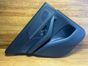 2020-2025 Mercedes GLE350 V167 Rear Left Side Door Panel Cover Black OEM *NOTE*