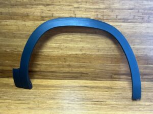 2020-2025 Volkswagen Atlas CA1 Wheel Arch Molding Front Right Black OEM *NOTE*