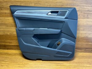 2020 Volkswagen Atlas Cross Front Left Sport Door Trim Panel OEM *NOTE*