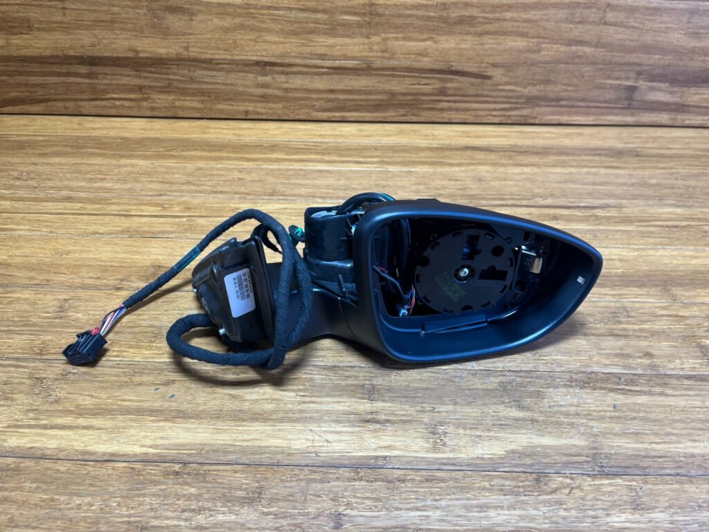 2021-2022 Volkswagen Passat B8 Door Rear View Mirror Base Front Right OEM