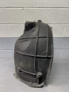 2021-2025 Audi Q5 FY Front Right Rearward Fender Liner Guard OEM *NOTE*