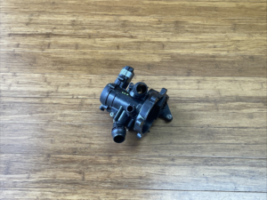 2022-2026 Audi A3 A4 Q3 Q5 Engine Water Pump W/ Thermostat 06L121111N OEM