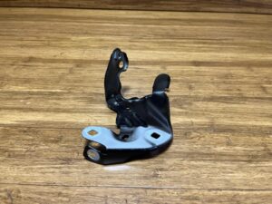 2023-2026 BMW X1 U1 Front Left Fender Mount Bracket 9883407 Jet Black 668 OEM