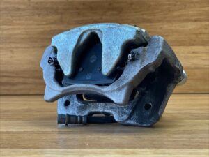 2023-2026 BMW X1 U11 AWD Front Right Brake Caliper Assembly 6K Miles OEM