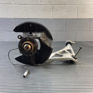 1999-2008 BMW M3 E46 Steering Knuckle Spindle Carrier Wheel Hub Front Right OEM