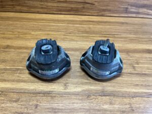 2008-2010 BMW 535xi E60 Engine Front Left & Right Insulator Mount Set of 2 OEM