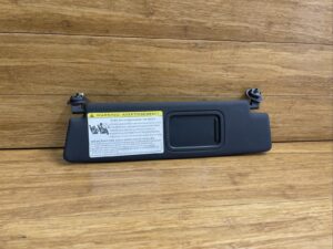 2008-2015 Audi R8 42 Spyder Front Right Passenger Sun Visor OEM 420857552D