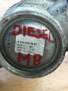 2009-2012 Mercedes ML350 R350 E350 Bluetec Diesel 3.0L Valve 6420101691 OEM