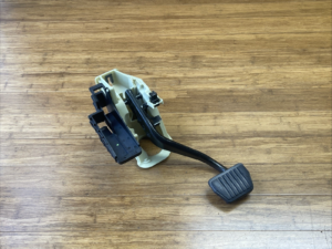 2009-2023 Rolls Royce Dawn RR6 Brake Stop Pedal With Rubber Pad 9144253 OEM