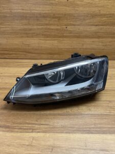 2010-2014 Volkswagen Golf Front Left Driver Halogen Headlight Assembly OEM