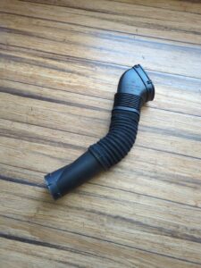 2011-2014 Mercedes Benz CL C216 Left Air Intake Hose Pipe A2780904782 OEM