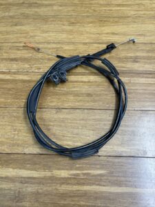2011-2015 Audi R8 42 Spyder Rear Right Trunk TailGate Lid Release Cable OEM