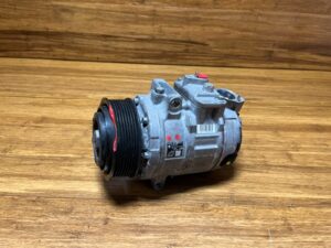 2011-2017 BMW X3 F25 N55 A/C Air Conditioning Compressor 9217869 OEM *NOTE*