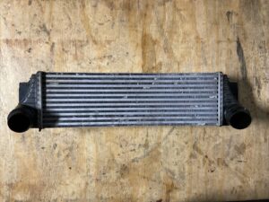 2011-2019 BMW F01 F02 F06 F12 F13 Charge-air Cooler InterCooler Radiator OEM