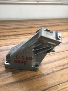 2012-2018 Mercedes CLS550 W218 Right Engine Bracket Mount OEM A2782234904