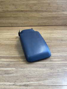 2013-2017 Audi S5 8T Center Console Leather Armrest Lid Cover OEM *NOTE*
