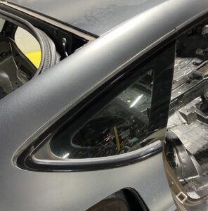 2014-2018 Audi RS7 C7 Quarter Window Glass Panel Rear Right Black Molding OEM