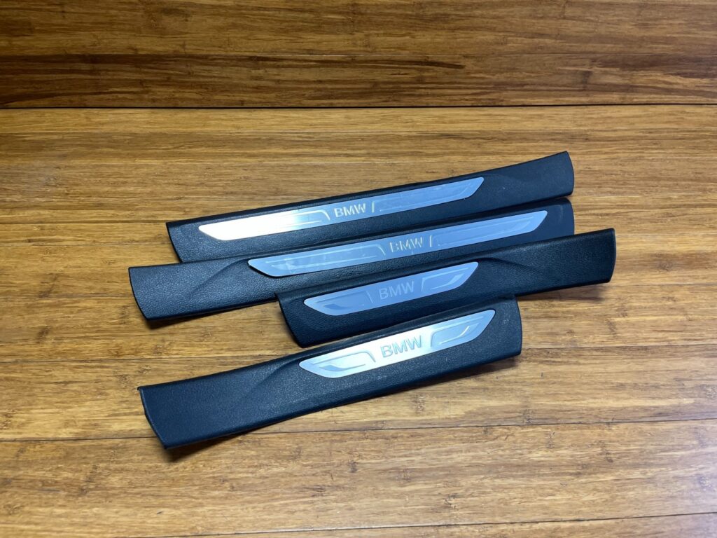 2014-2019 BMW X5 F15 Door Scuff Sill Step Plate Rear & Front Set of 4 OEM *NOTE*