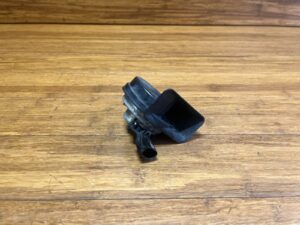 2014-2019 BMW X5 F15 Low Pitch Note Tone Electric Signal Horn Right OEM