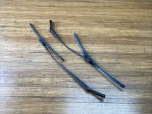 2015-2018 Audi Q3 8U Windshield Wiper Arm Front Left & Right Side Set Of 2 OEM