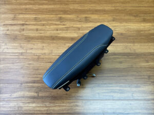 2015-2018 Ferrari California T Front Console Cubby Arm Rest OEM *NOTE*
