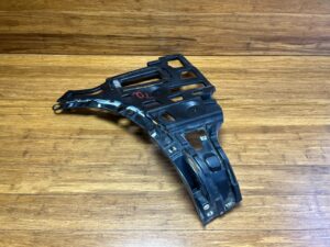 2015-2018 Porsche Cayenne 92A Bumper Bracket Retainer Rear Left Side OEM