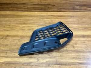 2015-2019 BMW X6M F86 Bumper Grille Trim Front Right Lower Side 8056262 OEM