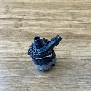 2015-2025 Mercedes GLC63 C253 Cooling Auxiliary Water Pump Unit A0005002300 OEM