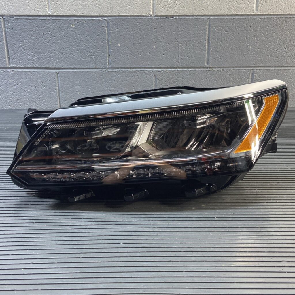 2016-2019 Volkswagen Passat B8 (3G) LED Headlight Assembly Front Left OEM *NOTE*