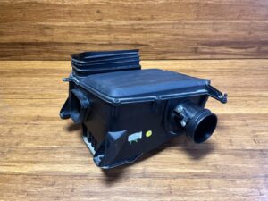 2016-2024 Audi R8 4S Right Air Cleaner Filter Box Assembly 4S0133838N OEM