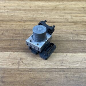 2017-2019 Mercedes C63 W205 ABS Antilock Brake Pump Module 51K Miles OEM