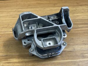 2017-2023 Audi R8 4S Transmission Engine Motor Mount Assembly OEM Genuine
