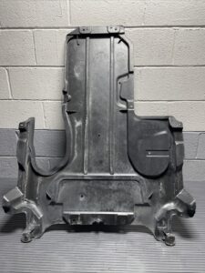 2017-2023 Mercedes E350 W213 RWD Front Under Engine Splash Shield OEM *NOTE*