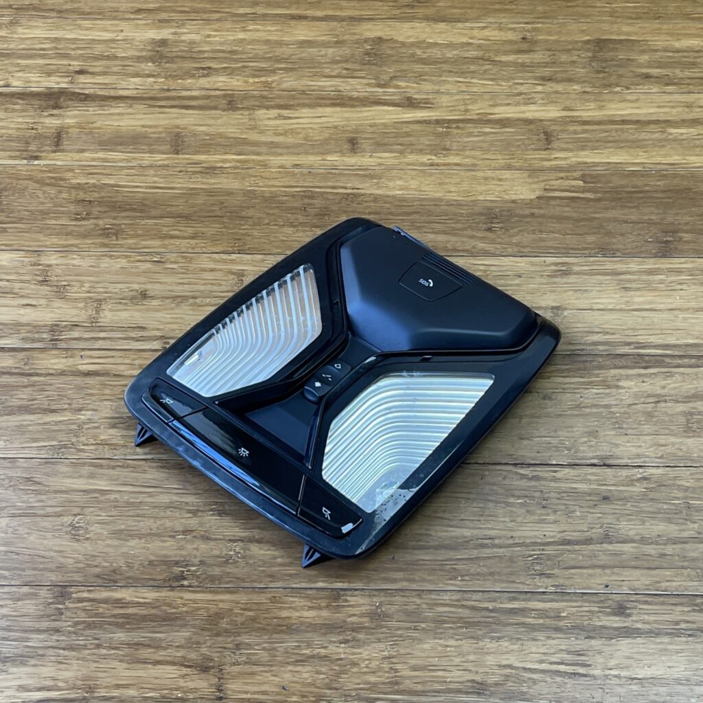 2017-2025 BMW 330i G20 Roof Overhead Console Dome Light Lamp Switch OEM *NOTE*