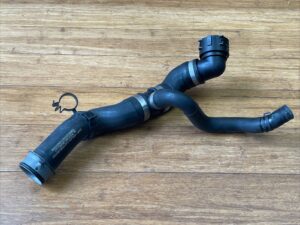 2018-2020 Mercedes Benz S450 W222 Engine 3.0 Coolant Hose A2225011393 OEM