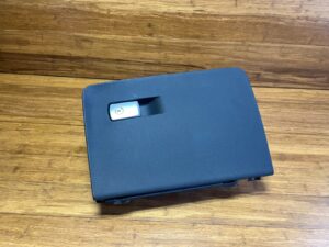 2018-2024 BMW X3 G01 Dash Dashboard Glove Box Storage Compartment OEM *NOTE*