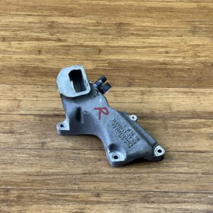 2019-2023 Mercedes C63 W205 4.0L Engine Mount Bracket Unit Right Side OEM