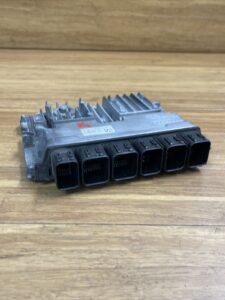 2019-2025 BMW F90 M5 M8 4.4 ECU Engine Control Module DME Engine Computer OEM