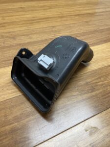 2019-2026 Audi Q7 Q8 Front Rigth Under Dashboard Air Vent Duct Hose OEM