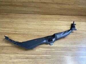 2019-2026 BMW X7 G07 Engine Bay Firewall Center Upper Shield Cover Panel OEM