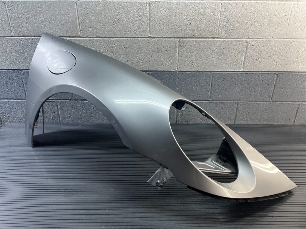 2020-2025 Porsche 911 Turbo 992 Fender Panel Wing Front Right Silver OEM *NOTE*