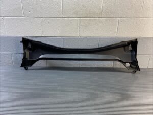 2023-2025 BMW X1 U11 Cowl Grill Cover Trim Panel Frontward Section OEM 9478753