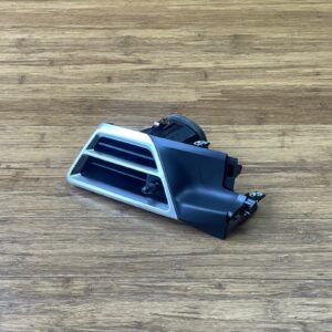 2025 BMW I4 G26 Front Left Dashboard A/C Fresh-Air Vent Grille OEM *NOTE*