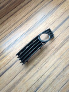 2002-2005 Audi A4 B7 Front Left Driver Side Grille Assembly OEM 8E0807681A